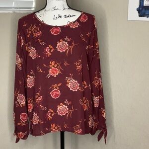 611 - PaperMoon NWOT Maroon Floral Long Sleeve Top, Size Large